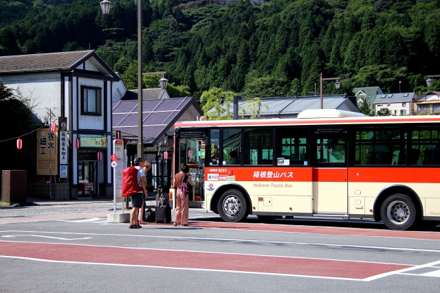 箱根登山バスの時刻表や路線図と観光ポイント